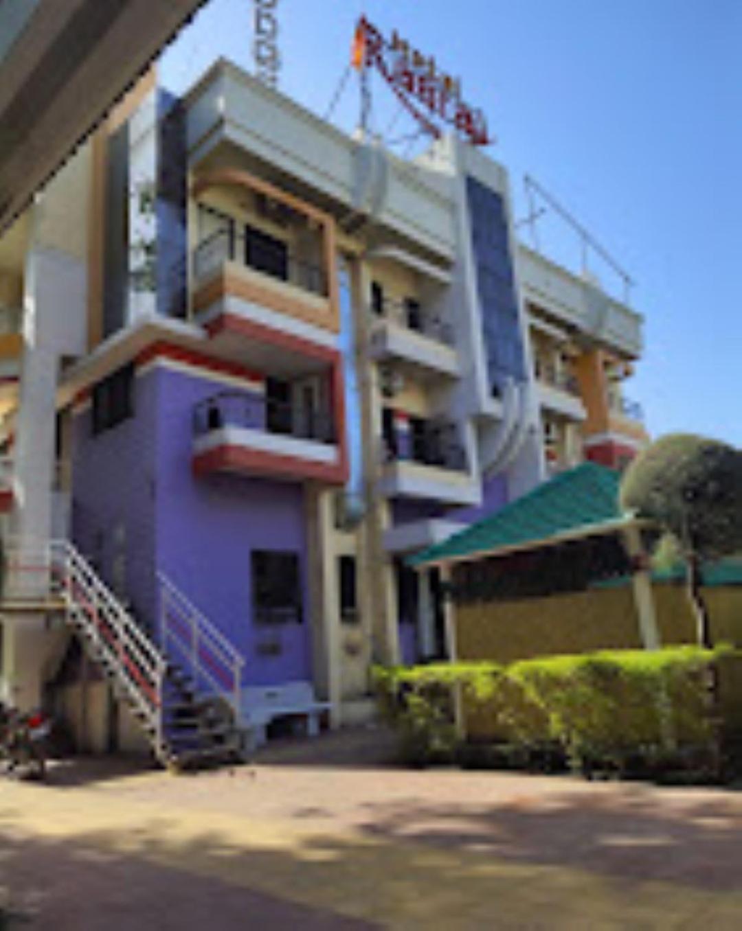 Hotel Rasraj , Dhule Exterior photo